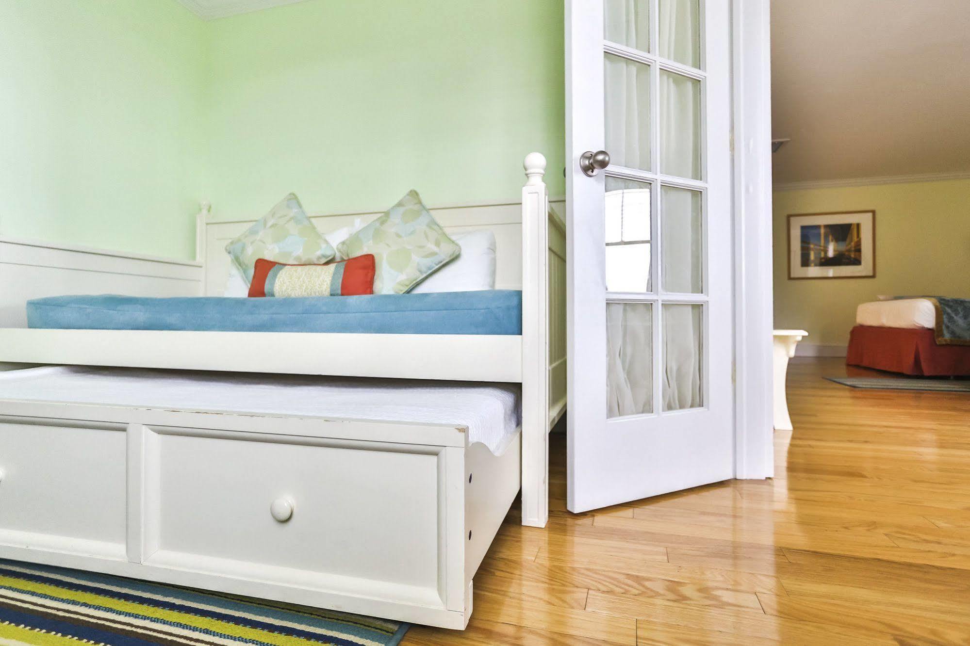 Mansion House Inn Vineyard Haven Zewnętrze zdjęcie